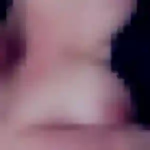 Justine, femme de 26 ans propose plan cul à Champéon