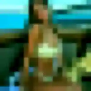 Thaïs de Charbonnières-les-Varennes, 23 ans - plan cul discret