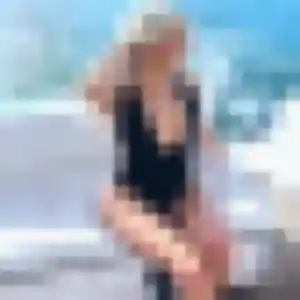Noëlla, fille de 45 ans cherche plan cul à Château-l'Abbaye