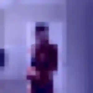 Mériem, 22 ans, connectée à Châteaubriant pour un plan cul