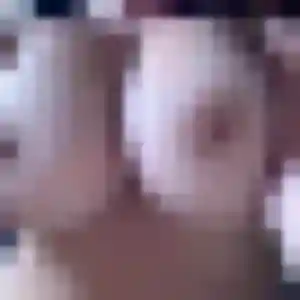Photo privée de Mériem, 36 ans à Châteauneuf-Villevieille - rencontre sans lendemain