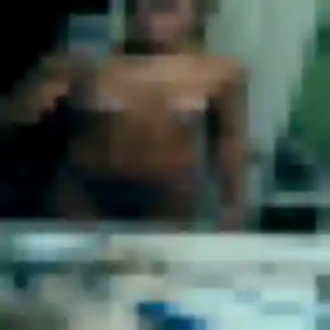 Photo exclusive de Kafui, 26 ans à Chauvigny - plan discret