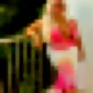 Adjoua, 25 ans, connectée à Chelles pour un plan cul