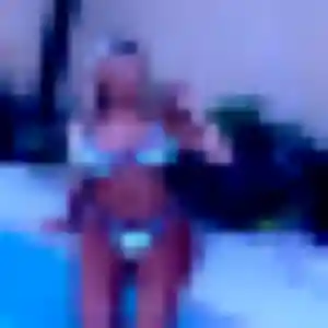 Yemisi, 26 ans, dispo pour plan cul à Chemillé-sur-Dême