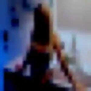 Charmante Lise, 26 ans à Chevru - la contacter