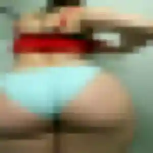 Maguette, femme de 44 ans veut plan cul à Cléder