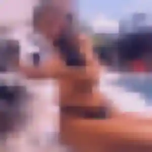 Miriam, 32 ans, en ligne à Corcelles-en-Beaujolais pour une rencontre coquine