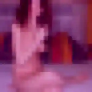 Claudine, 23 ans, en ligne à Coulogne pour un plan cul