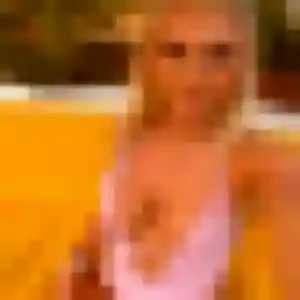 Photo perso de Lucinda, 23 ans à Coulomby - plan discret