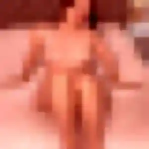 Neneh, 32 ans, connectée à Cour-Cheverny pour une rencontre coquine