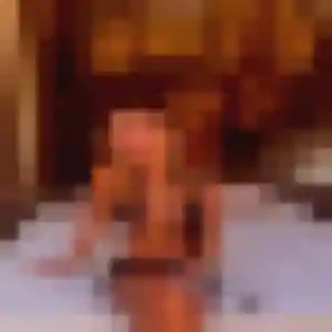 Photo de Banna à Courçon (24 ans) - plan cul anonyme