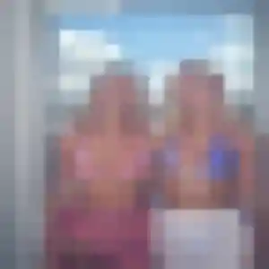 Esi, fille de 23 ans cherche plan cul à Coursan