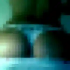 Anaïs, 24 ans, connectée à Croth pour une rencontre coquine