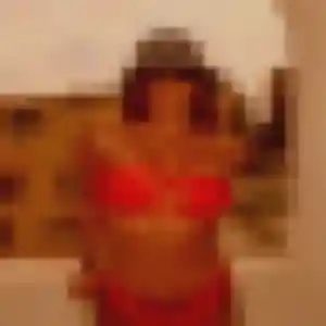 Lucinda (38 ans) à Cruis propose une rencontre rapidement