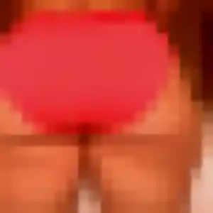 Njeri, 33 ans, veut un plan cul à Cuinzier