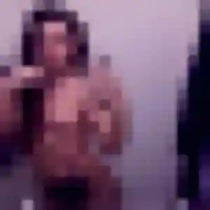 Axelle, fille de 40 ans cherche plan cul à Delettes