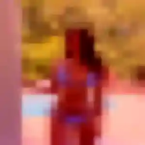 Delphine, 34 ans, dispo pour plan cul à Dirinon