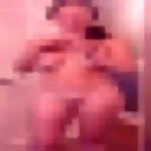 Constance, 27 ans, cherche un plan cul à Dollon