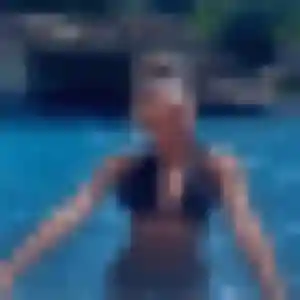 Lucinda, fille de 39 ans cherche plan cul à Domessin