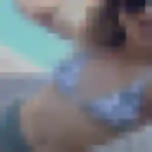 Découvre Divine, 27 ans à Elzange gratuitement