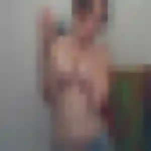 Profil de Emilie à Ennery (43 ans) - plan cul sans inscription