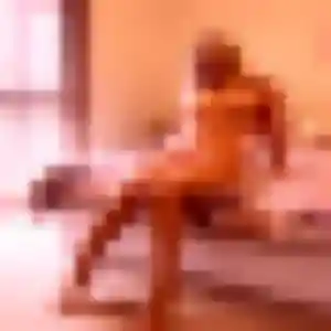 Photo privée de Selbé, 24 ans à Epiniac - rencontre coquine