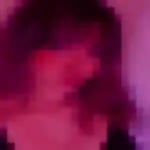 Noëlle, 25 ans, connectée à Ergué-Gabéric pour un plan cul