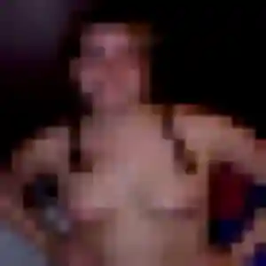Photo de Éva à Espiet (23 ans) - plan cul anonyme