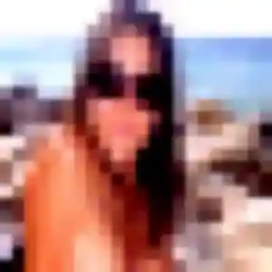 Jolie Gnilane, 34 ans à Estézargues - la contacter