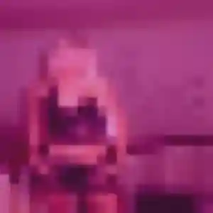 Photo de Xénia à Fargues (26 ans) - plan cul sans inscription