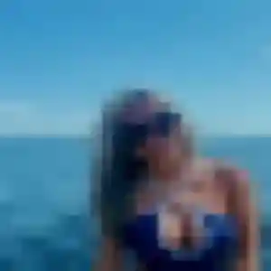 Éva, femme de 34 ans propose plan cul à Fleurie