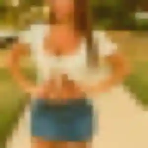 Zoé, 30 ans, connectée à Foix pour un plan cul