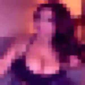 Delphine, 36 ans, disponible à Follainville-Dennemont pour un plan cul