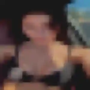 plan cul à Fontenay-le-Comte : photo de Naïma, 26 ans - inscription gratuite