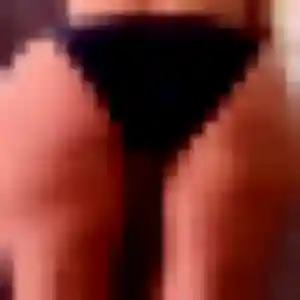 Paulette, 42 ans, disponible à Fontenay-Saint-Père pour un plan cul