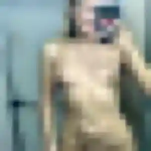 Photo de Adjoua à Fontvieille (40 ans) - plan cul gratuit