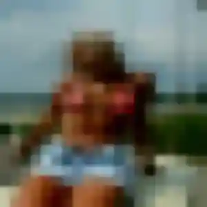 Titi, femme de 38 ans propose plan cul à Fours