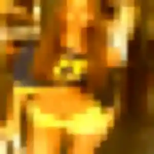 Adélaïde, 33 ans, connectée à Freneuse pour une rencontre coquine