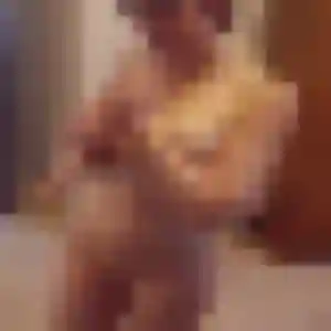 Photo de Zélie à Frontonas (23 ans) - plan cul sans inscription