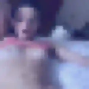 Hawa, 40 ans, connectée à Geville pour une rencontre coquine