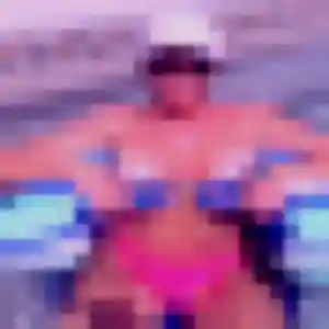 Aminata (42 ans) à Gourin cherche une rencontre aujourd'hui