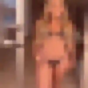 Contacte Kelly, 30 ans à Gourlizon gratuitement