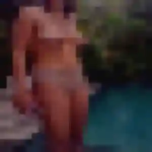 Xavière, fille de 22 ans cherche plan cul à Goyave