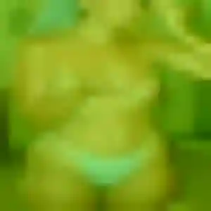 Tatiana, 27 ans, en ligne à Graignes-Mesnil-Angot pour une rencontre coquine