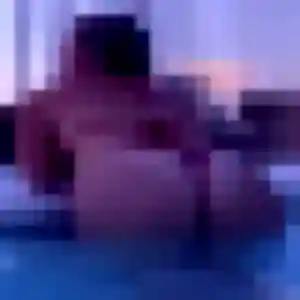 Photo exclusive de Shade, 29 ans à Grand-Aigueblanche - plan discret