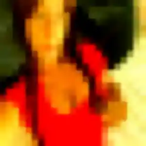 Esi, 27 ans, dispo pour plan cul à Grans