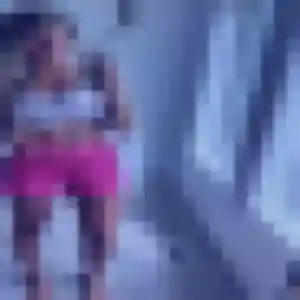 Adjoua (22 ans) à Gray-la-Ville attend une rencontre aujourd'hui
