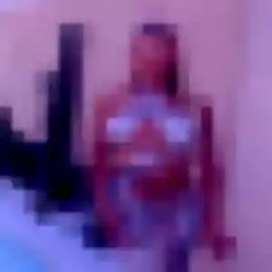 Coumba, 38 ans, en ligne à Guerville pour une rencontre coquine