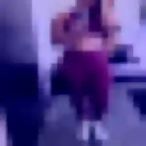 Photo privée de Lucinda, 25 ans à Harbonnières - rencontre sans lendemain