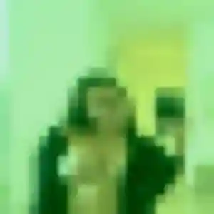 Dienaba, 25 ans, en ligne à Harfleur pour une rencontre coquine